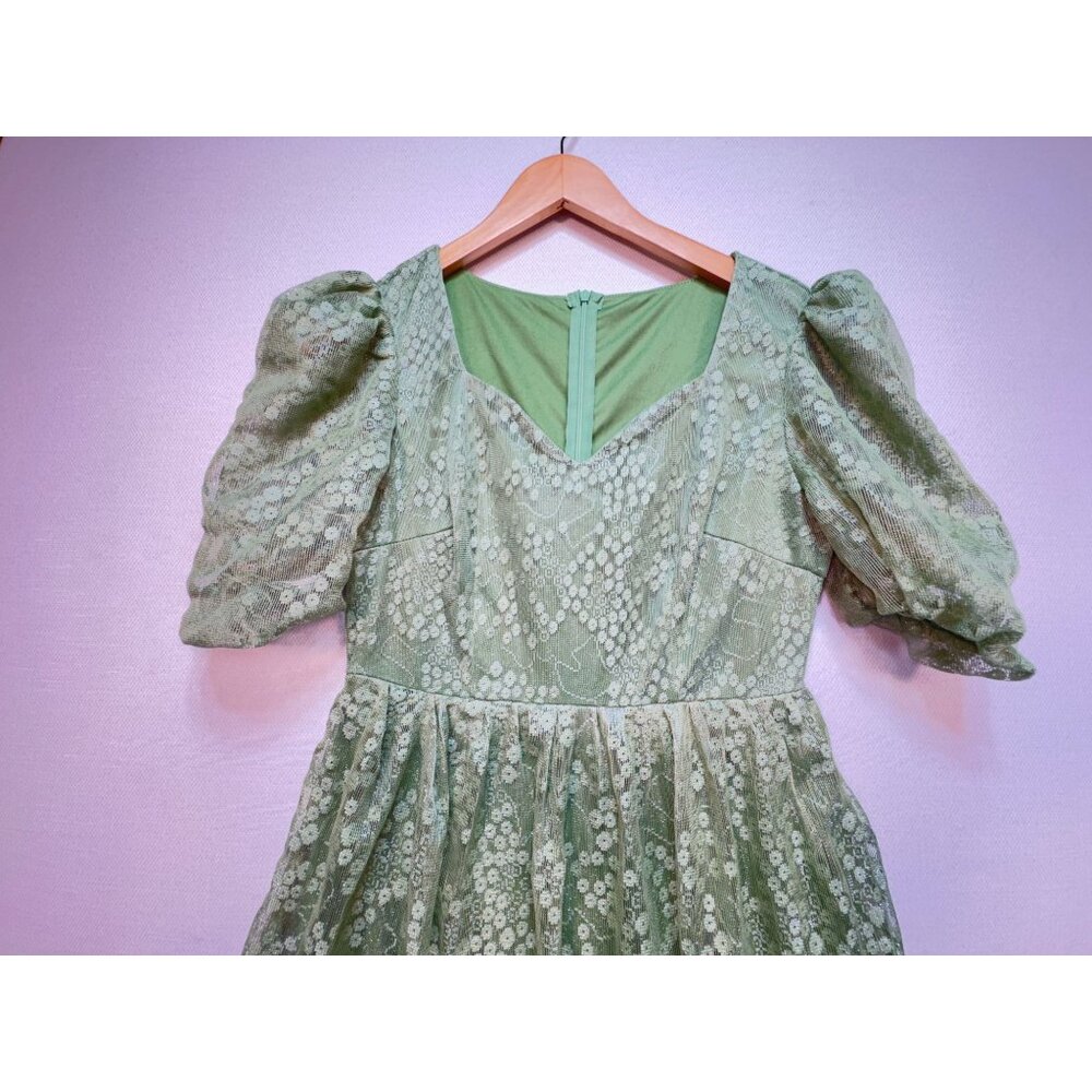 Womens Cottagecore Countryside Midi Dress Size M Green White Flower - Picture 3 of 14